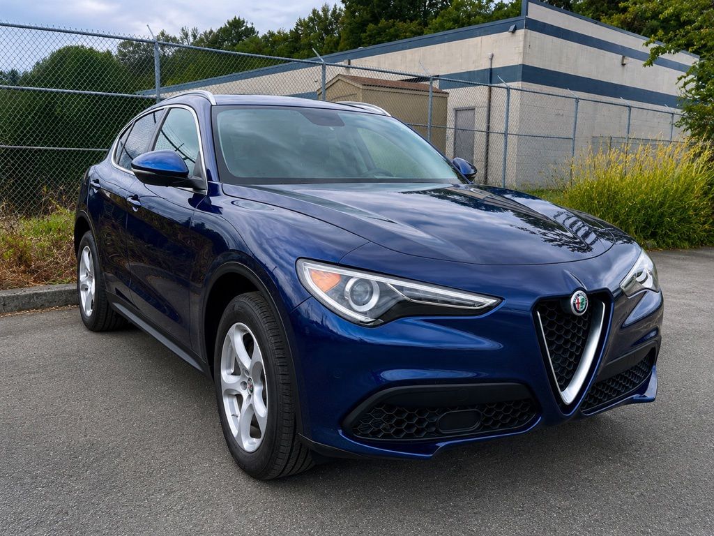 alfa romeo stelvio 2018 ZASFAKAN3J7B80295 image alfa romeo stelvio 2018 ZASFAKAN3J7B80295 image